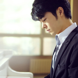 男男打屁股惩罚gav网站
